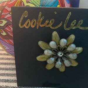 Cookie Lee Green and Cream Floral Pin